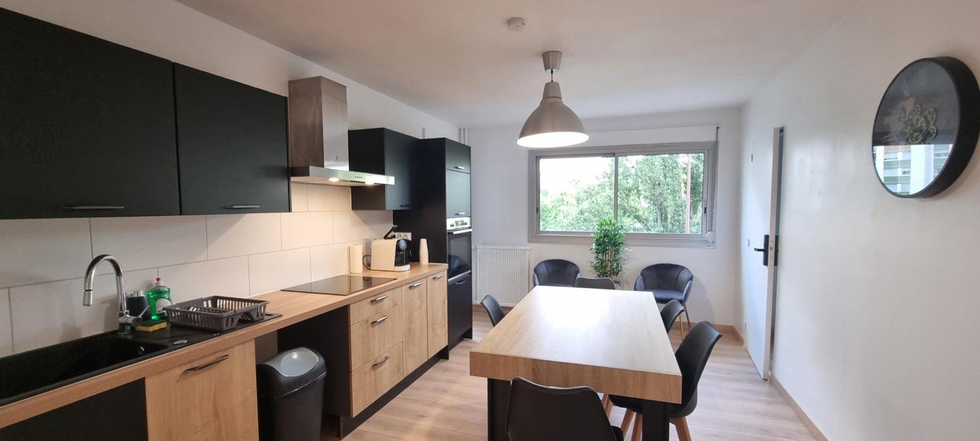 Avec Sdb Privative Dans Partage Appartement Toulouse