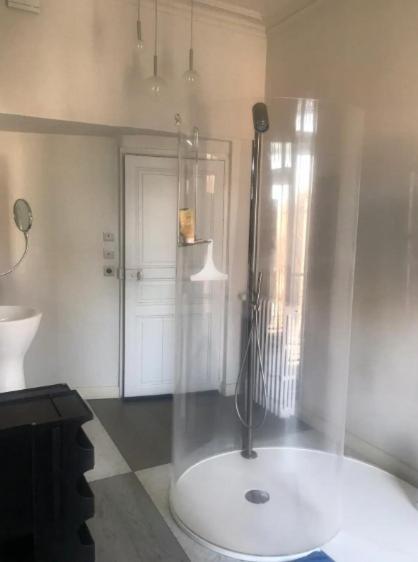 Comtesse - Climatisee - Proximite Metro Homestay