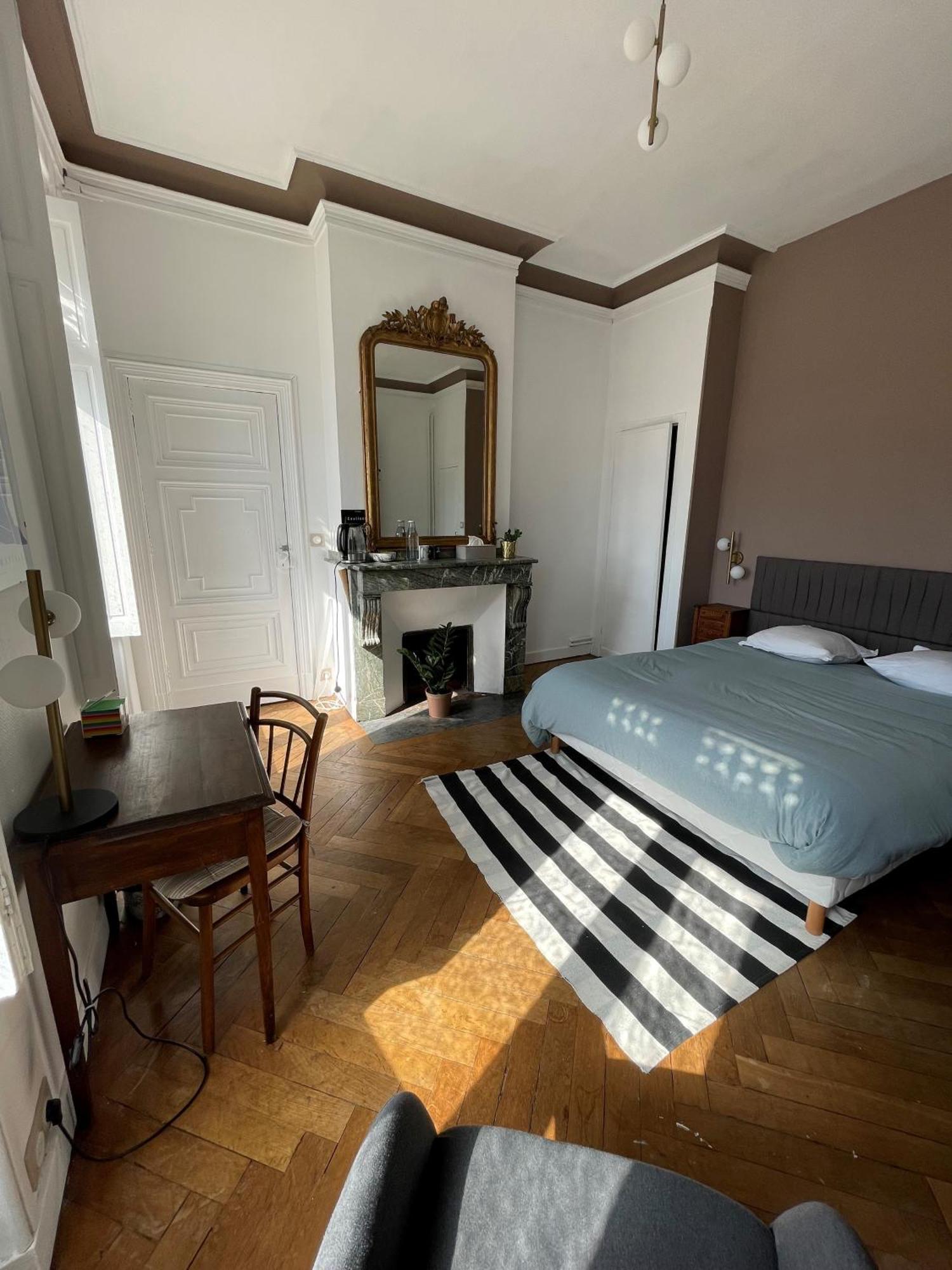 Homestay Comtesse - Climatisee - Proximite Metro