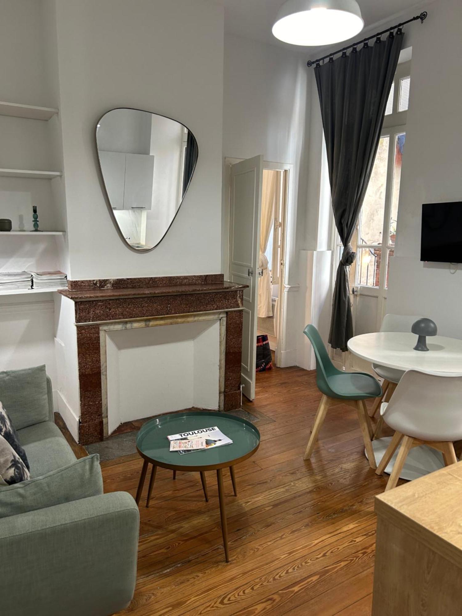 Le Toulousain 001 - Calme En Rez-de-chaussee Avec Terrasse - Hypercentre, Quartier Jeanne D'arc Apartment *