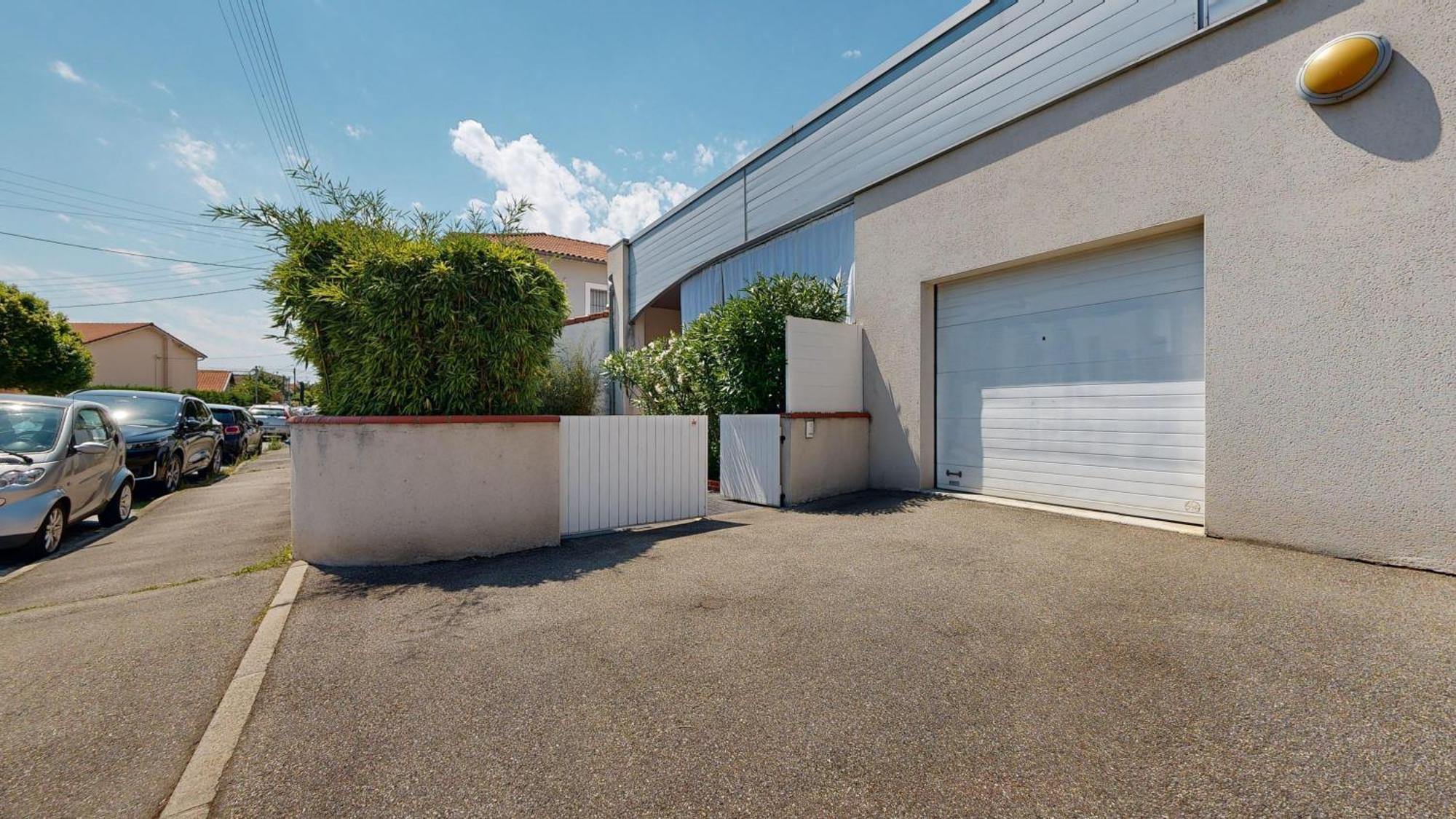 Expat Renting - L'espace D'un Moment - *