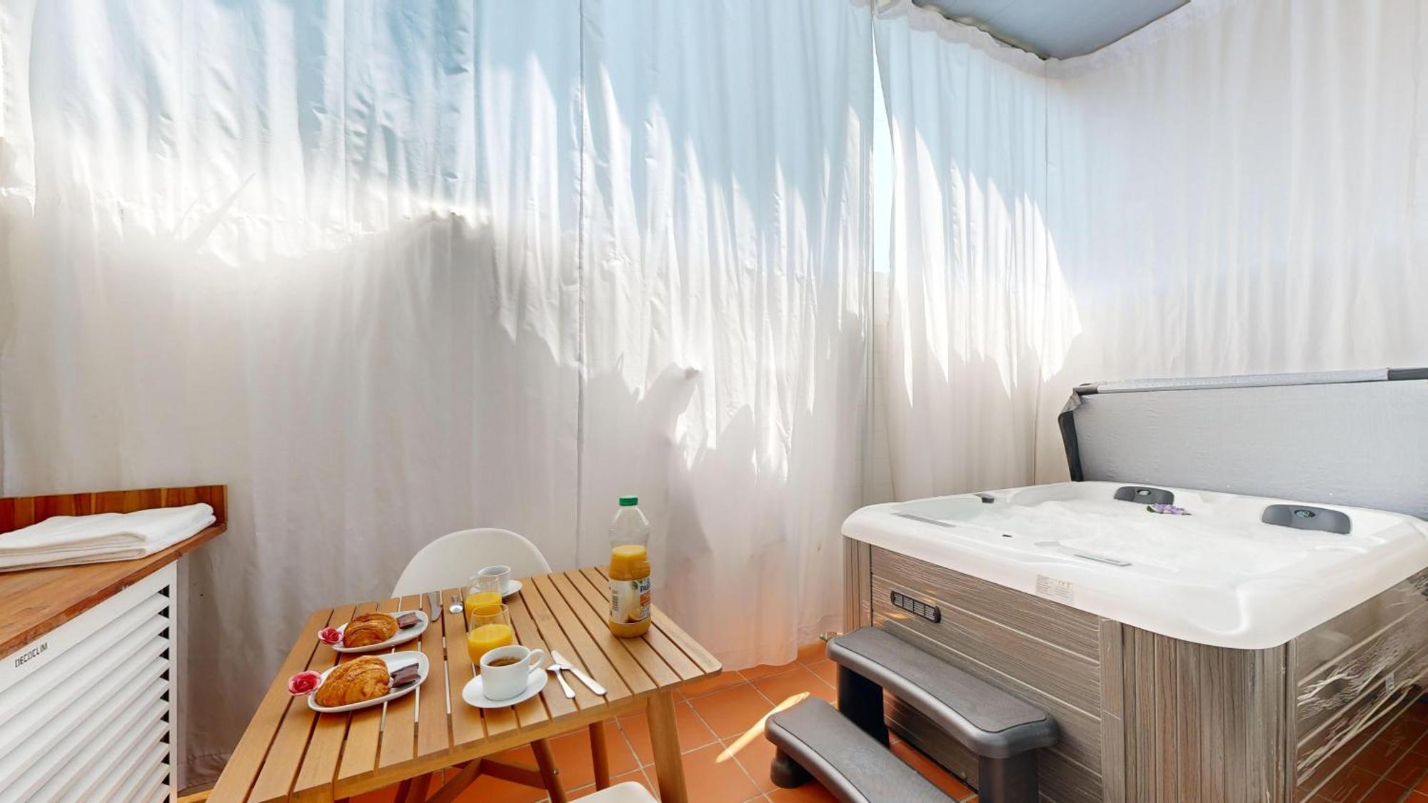 Expat Renting - L'espace D'un Moment - *