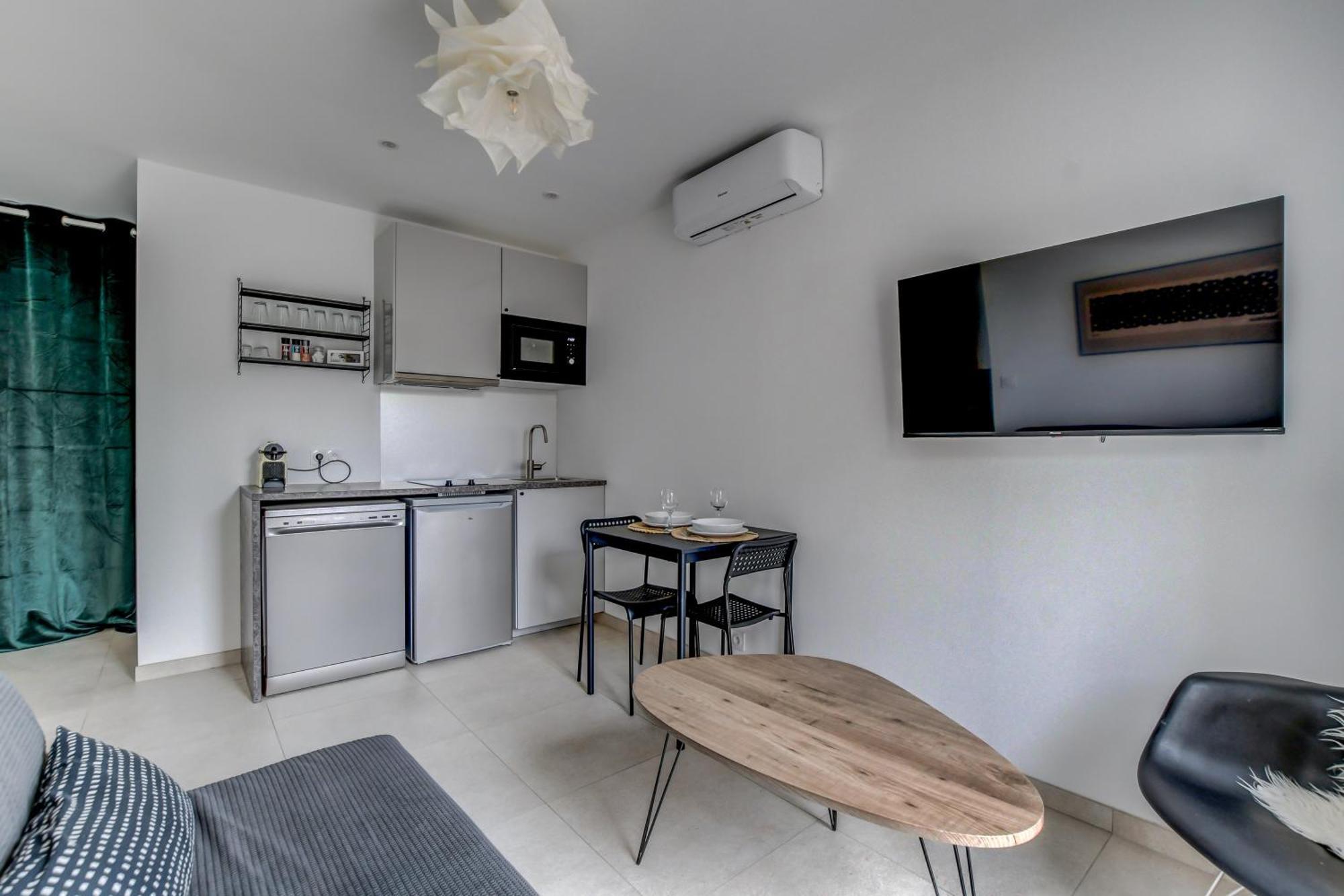 Les Cactus Bleus 35m2 , Quartier Des Minimes Apartment *
