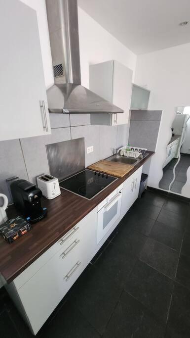 Le Petit Confort - Spacieux, Terrasse - Parking - Hypercentre Appartement *