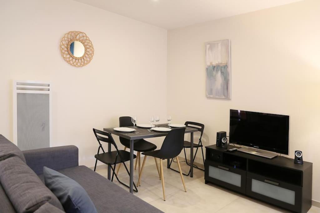 New - Rare - Le Patio - 300 M Capitole