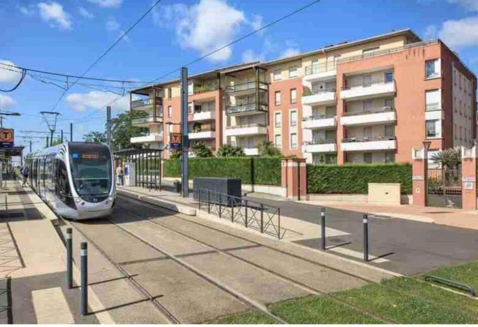 L Oasis Proche Hôpital Et Aéroport Piscine Parking &netflix Apartamento *