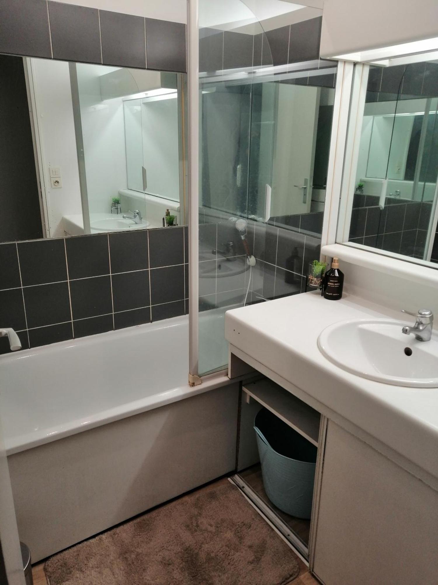 Les Fontaines T4 Spacieux 3 Parking Gratuit Apartment *
