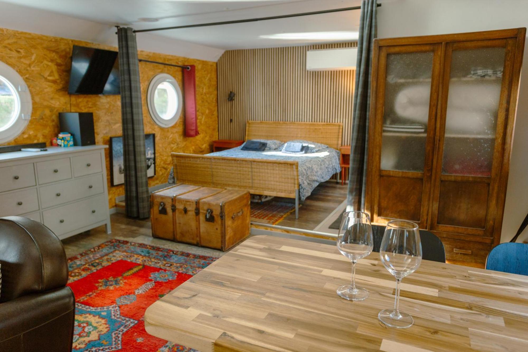 Apartment Magnifique Peniche Cosy Et Spacieuse A Toulouse