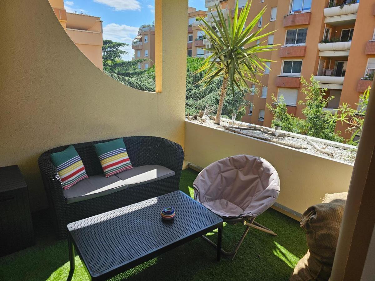 T3 Deluxe's Avec Terrasse Apartment Toulouse