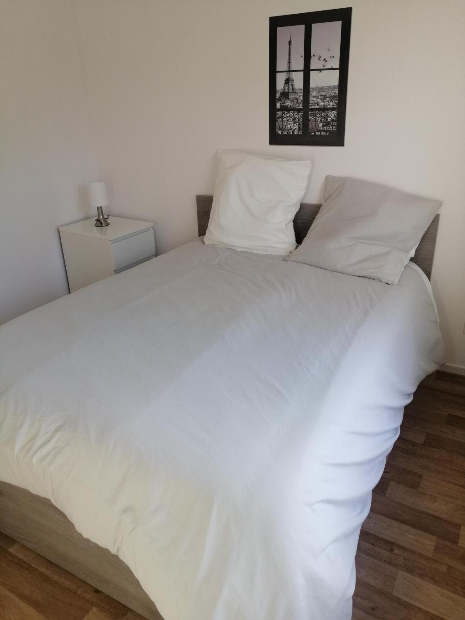 Apartment Les Fontaines T4 Spacieux 3 Parking Gratuit