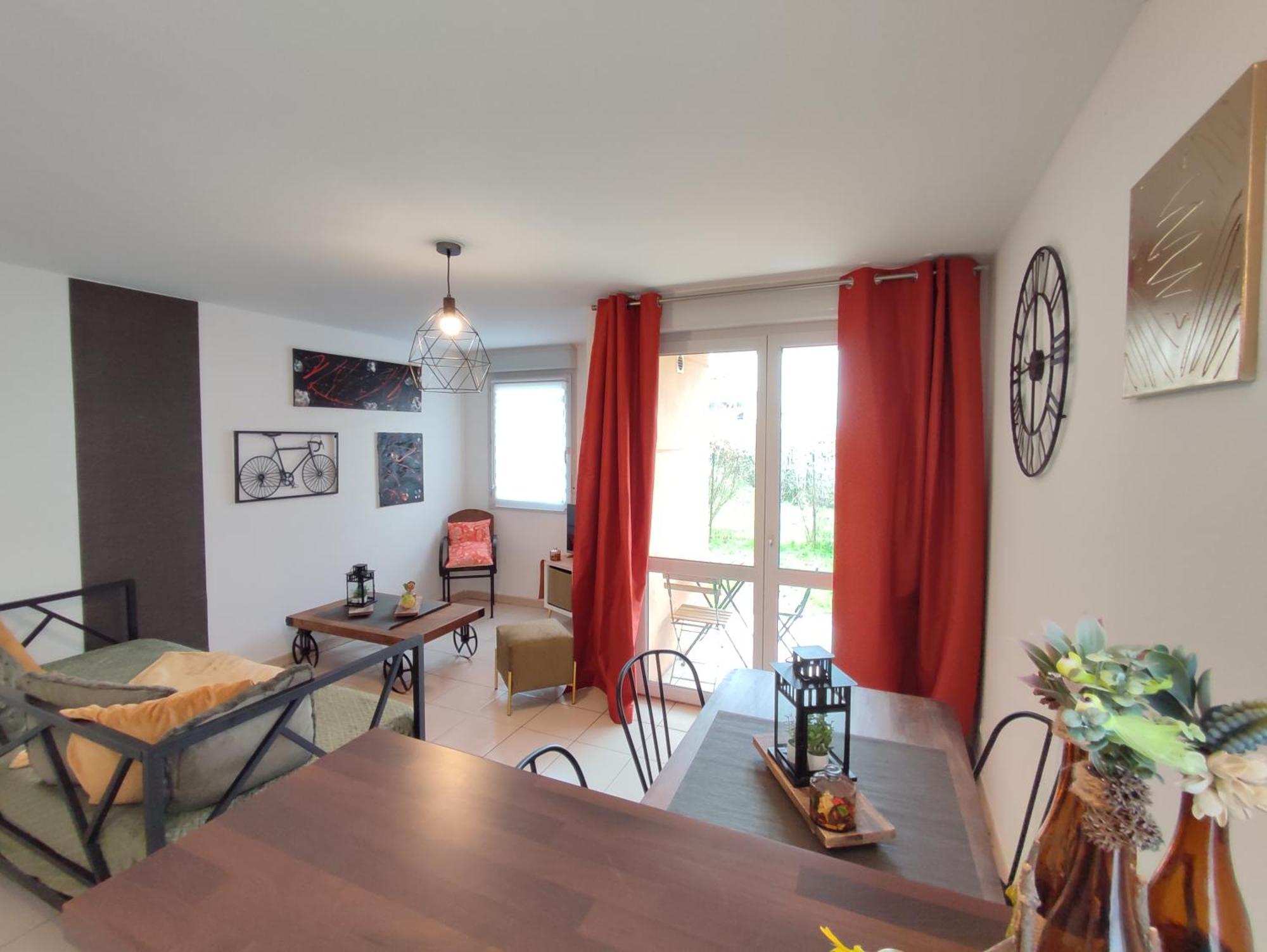 Cosy 2 Pieces Wifi Parking Jardin Metro Appartement
