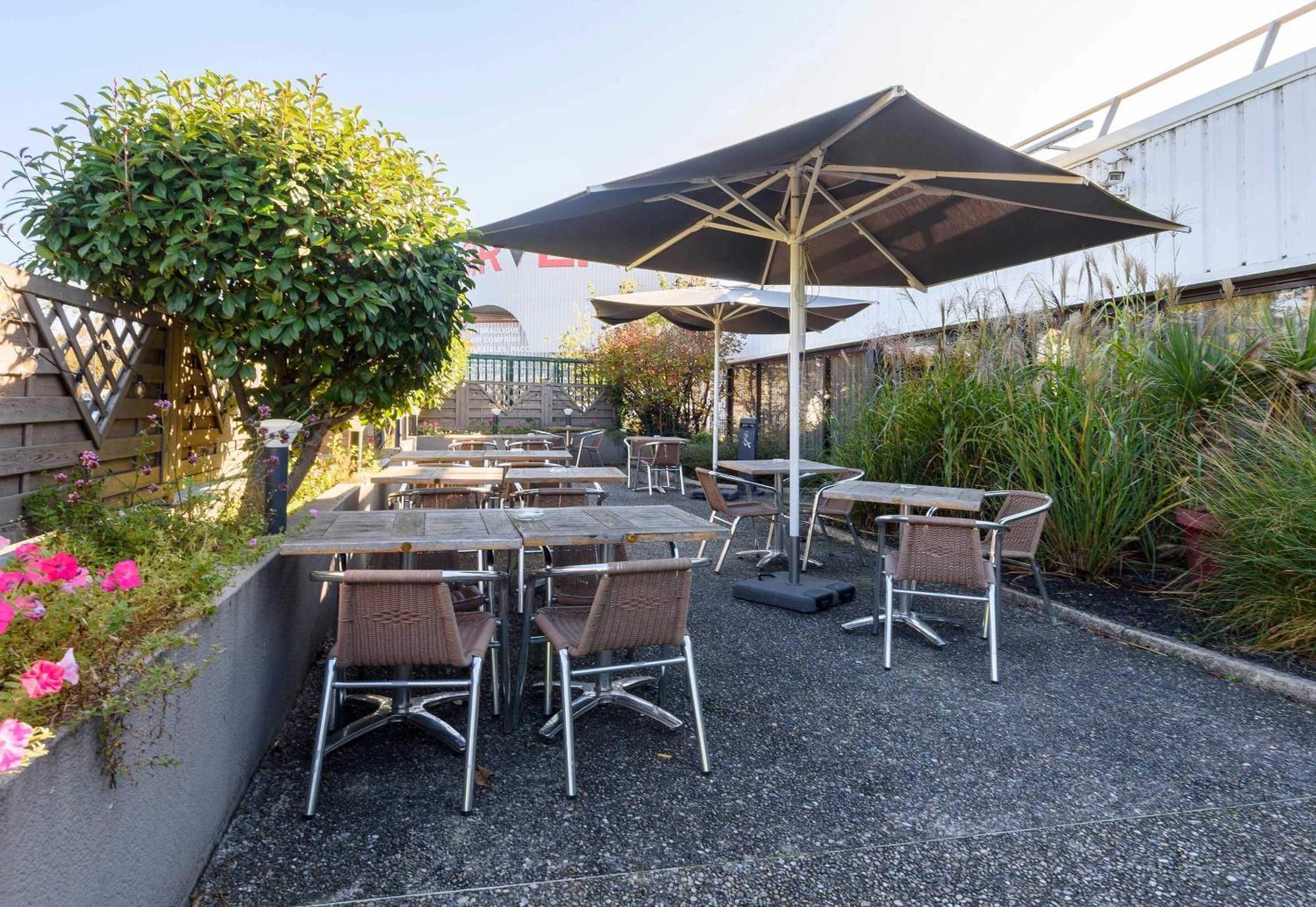 Ibis Hotel 3*