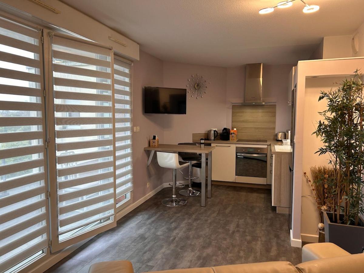 Appartement T2 Dans Avec Piscine