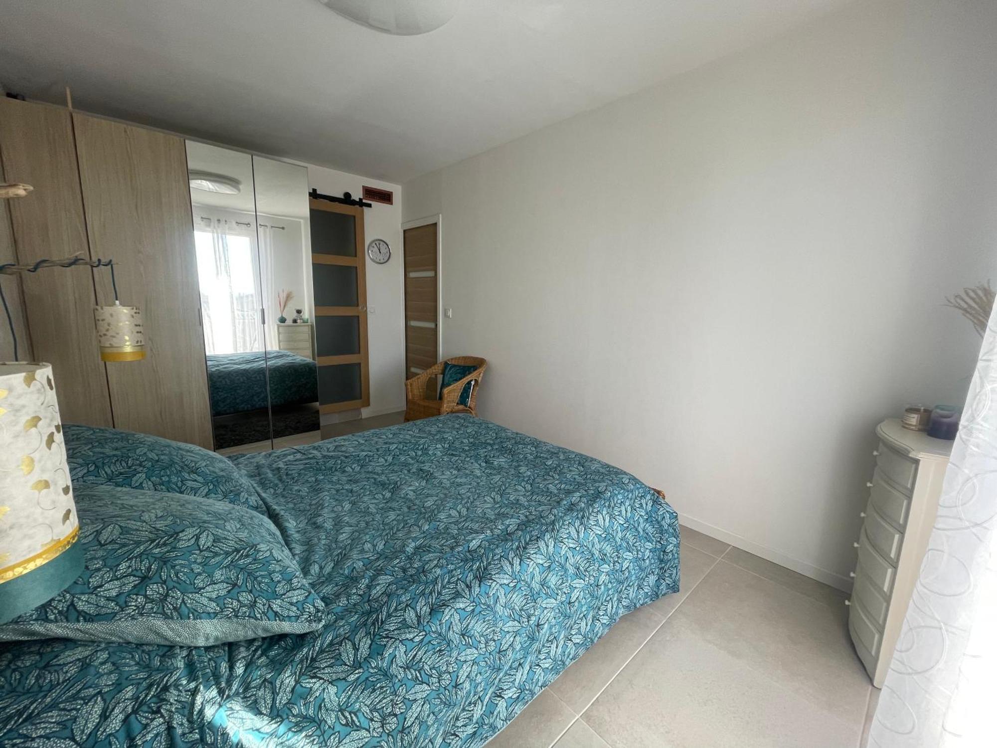 T2 Vue Pyrenees Au Sud De Apartamento