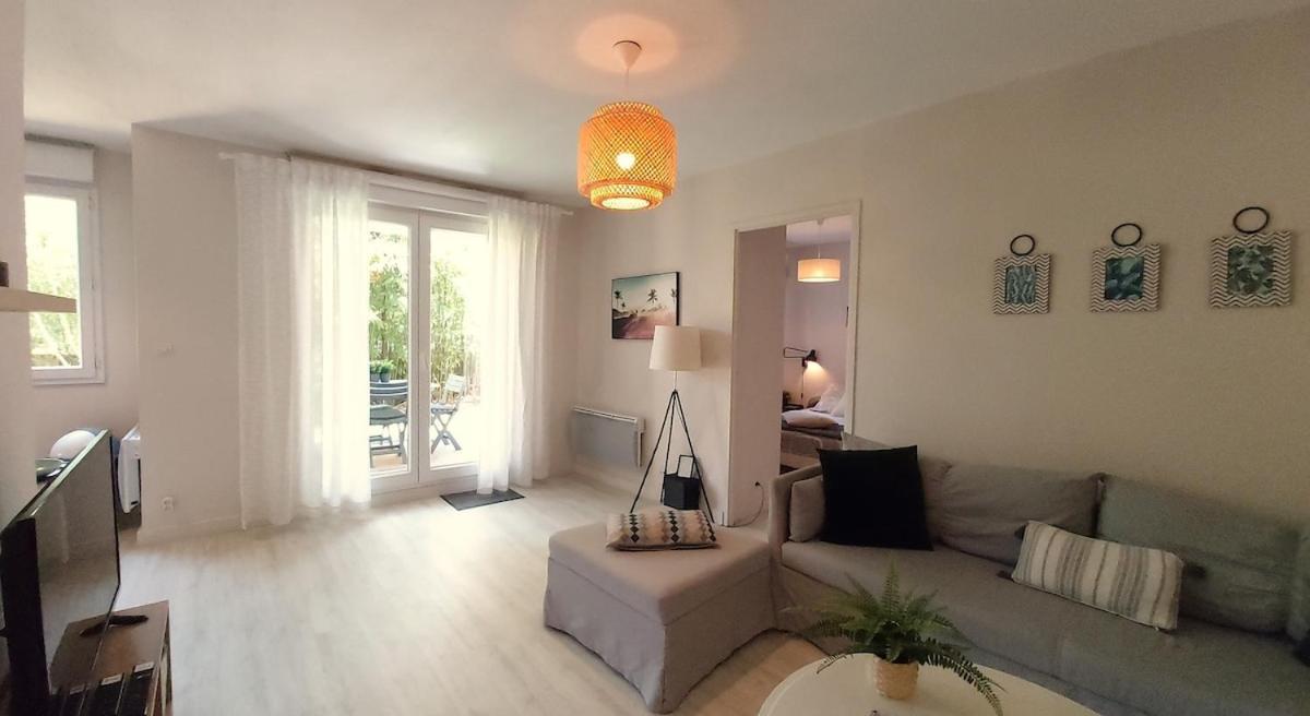 Appartement Les Capitouls - Avec Piscine, Parking&jardin Privé !