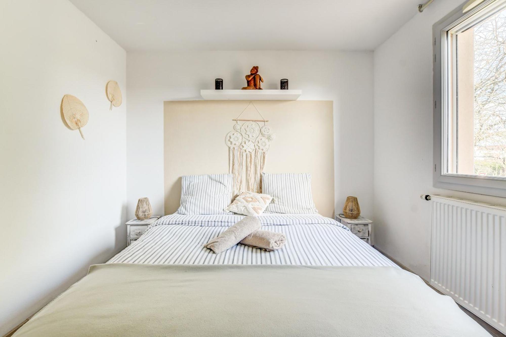 Villa St Simon - 11 Couchages, Piscine, Parking, Parfait Entre Famille, Amis Ou Pros *
