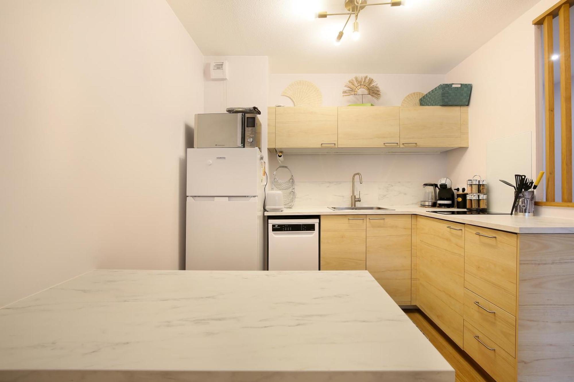 Apartment Le Tropical Bali, Appt T2, Proche Metro Et Centre