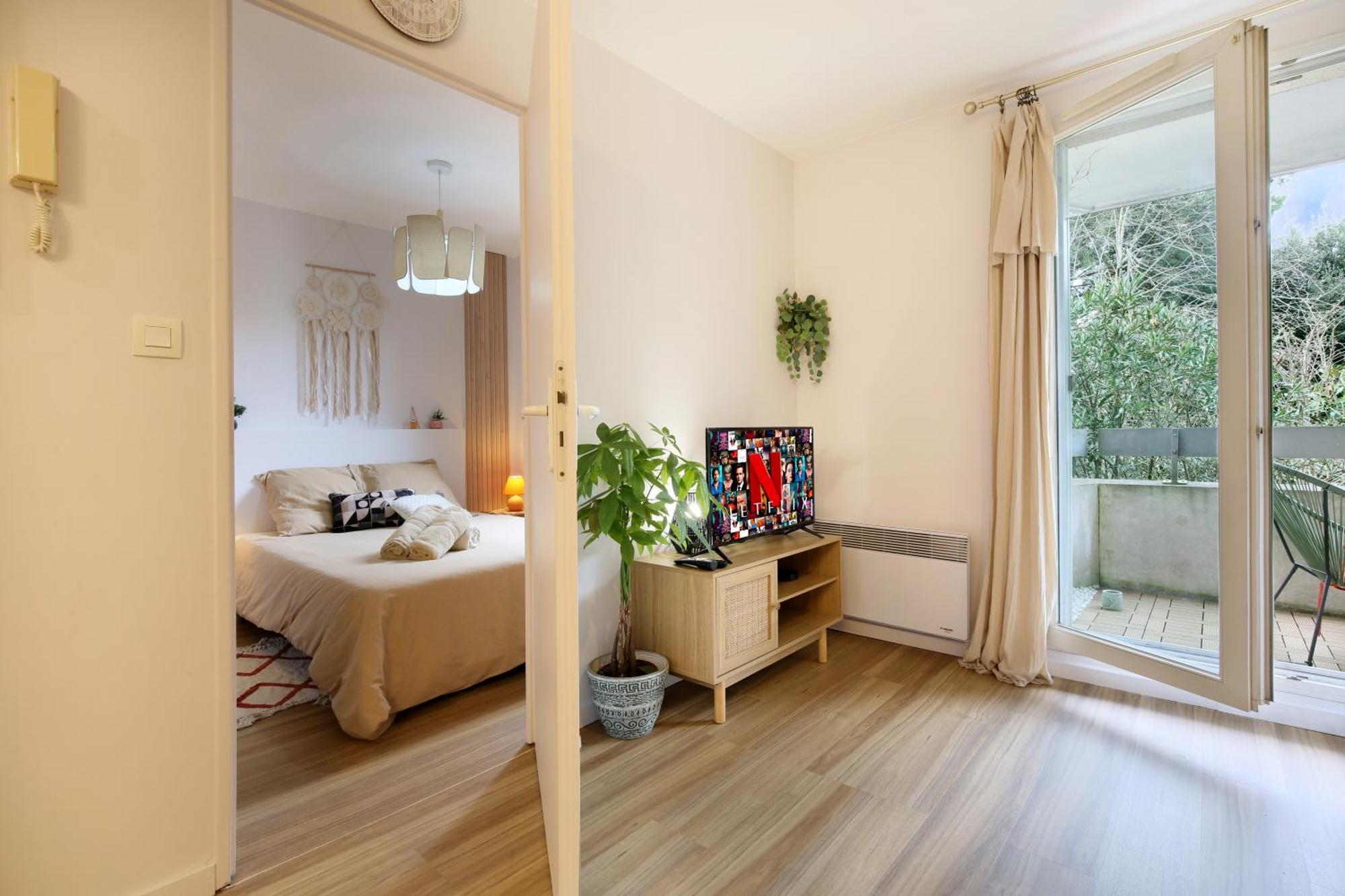 Le Tropical Bali, Appt T2, Proche Metro Et Centre Apartment