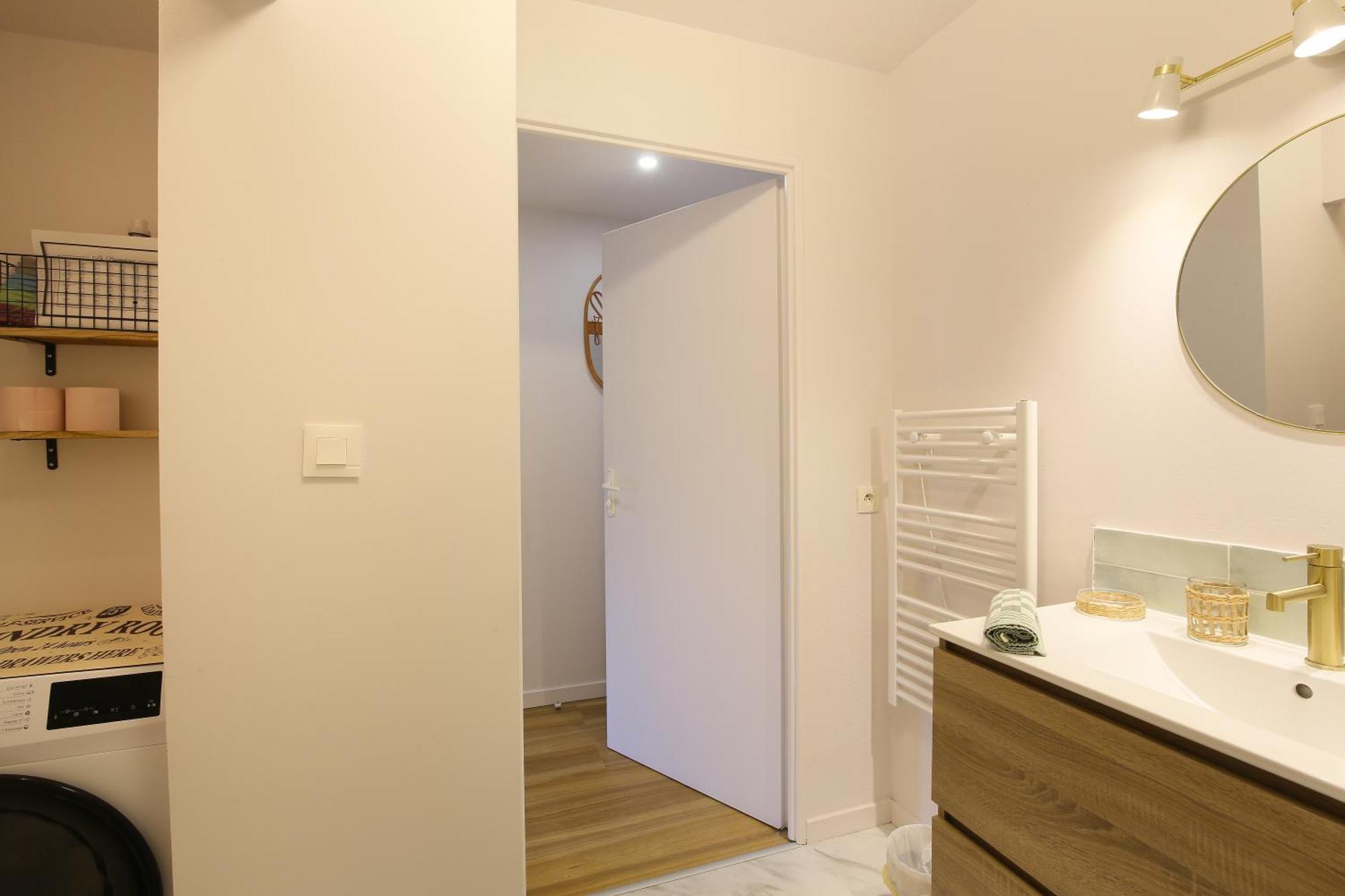 Le Tropical Bali, Appt T2, Proche Metro Et Centre Apartment *