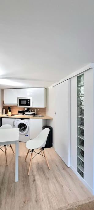 Rochereau Climatise - Metro - Gare - Wifi Apartment