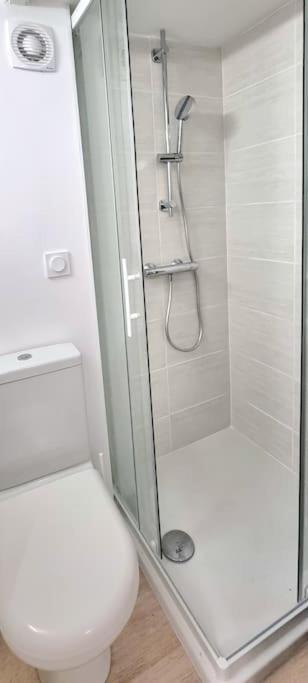 Rochereau Climatise - Metro - Gare - Wifi Apartment