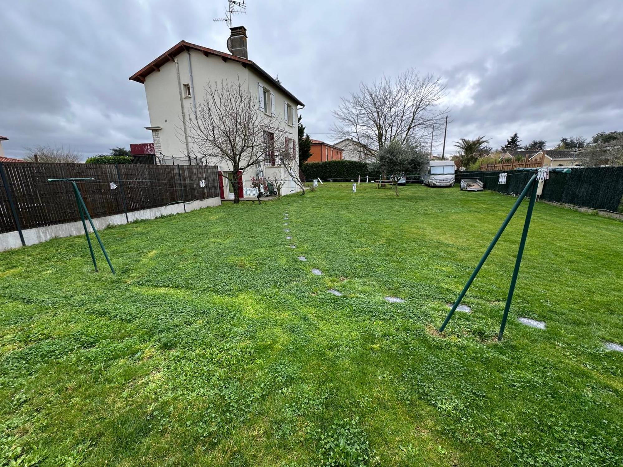 Guest house La Libellule 5 2 Sdb 2 Wc Grand Jardin Et Parking Prive Toulouse