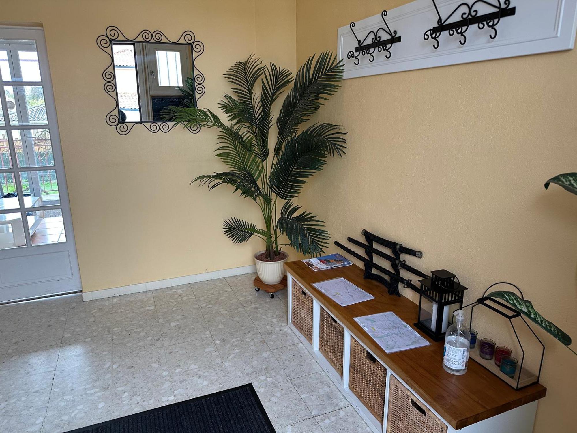 Guest house La Libellule 5 2 Sdb 2 Wc Grand Jardin Et Parking Prive Toulouse