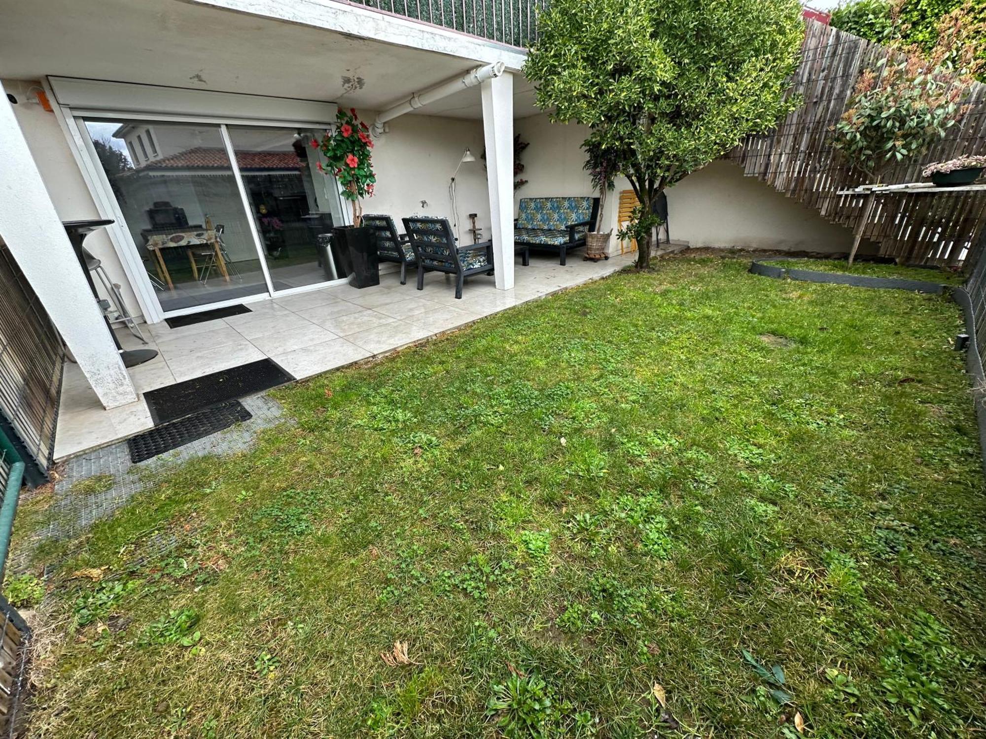 La Libellule 5 2 Sdb 2 Wc Grand Jardin Et Parking Prive Toulouse