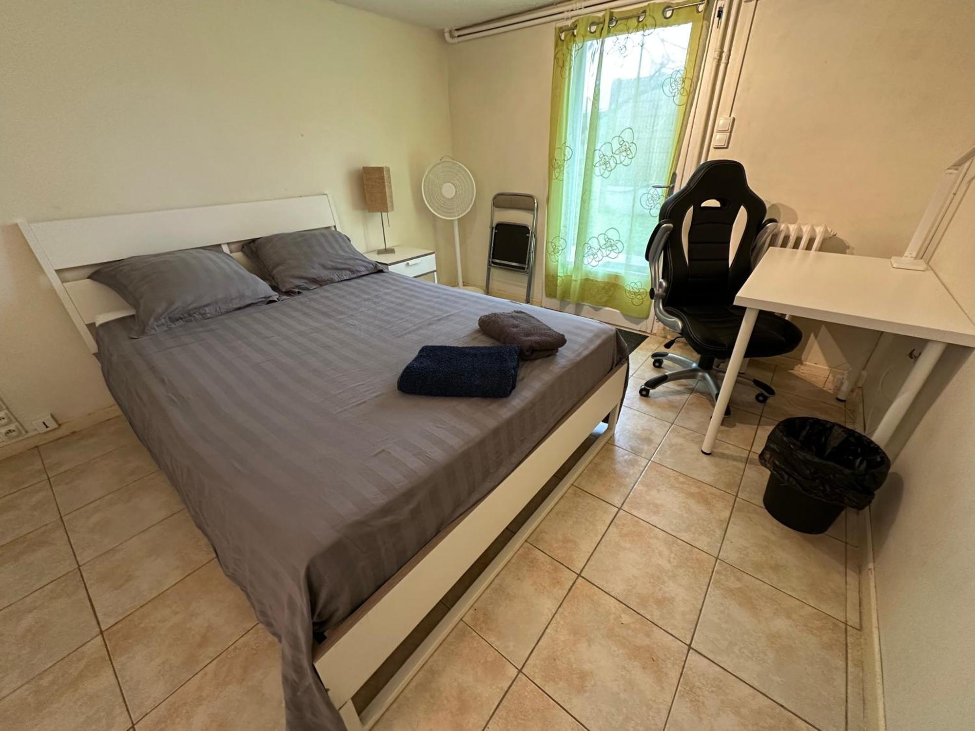 La Libellule 5 2 Sdb 2 Wc Grand Jardin Et Parking Prive Guest house Toulouse