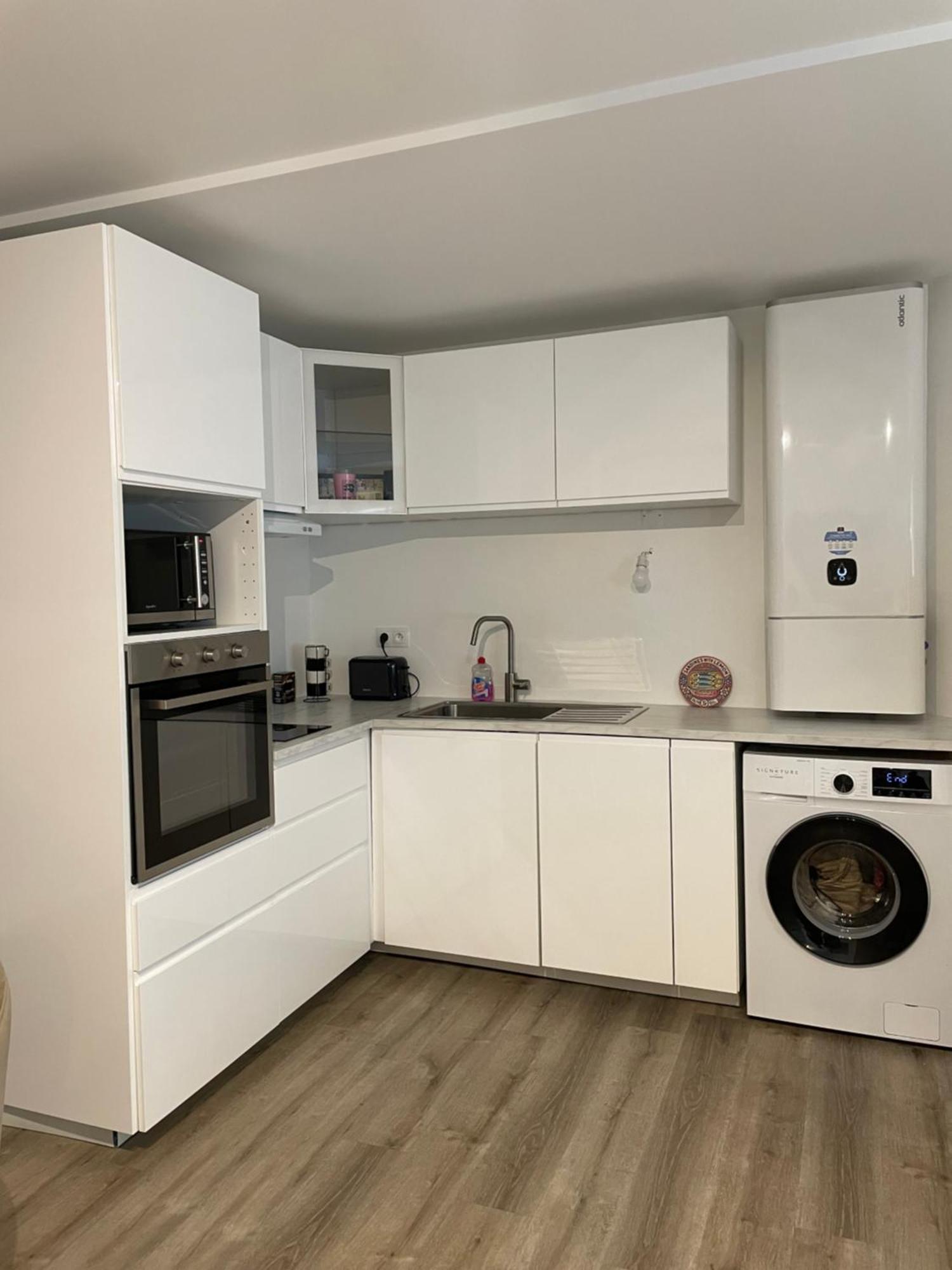 T2 Centre Apartment *