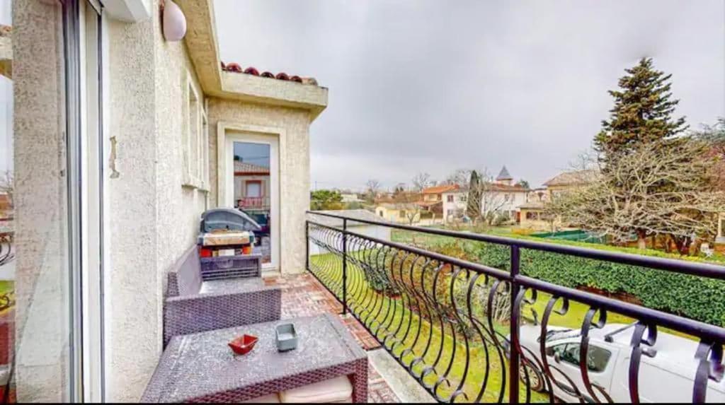 Light T 3 Air Conditioning Two Balconies * Toulouse