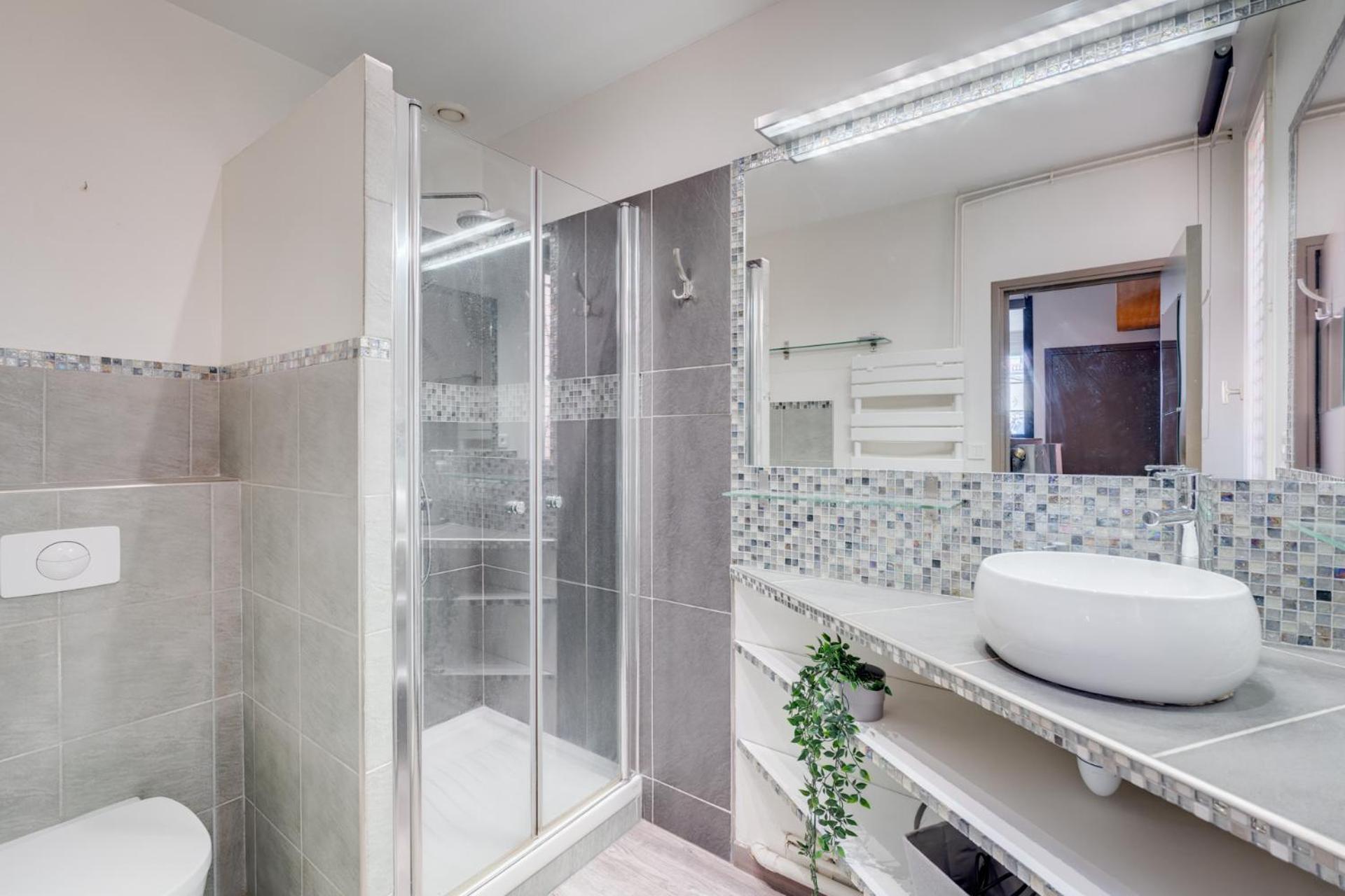 Apartment L'industriel - Parking, Climatisation, Wifi *