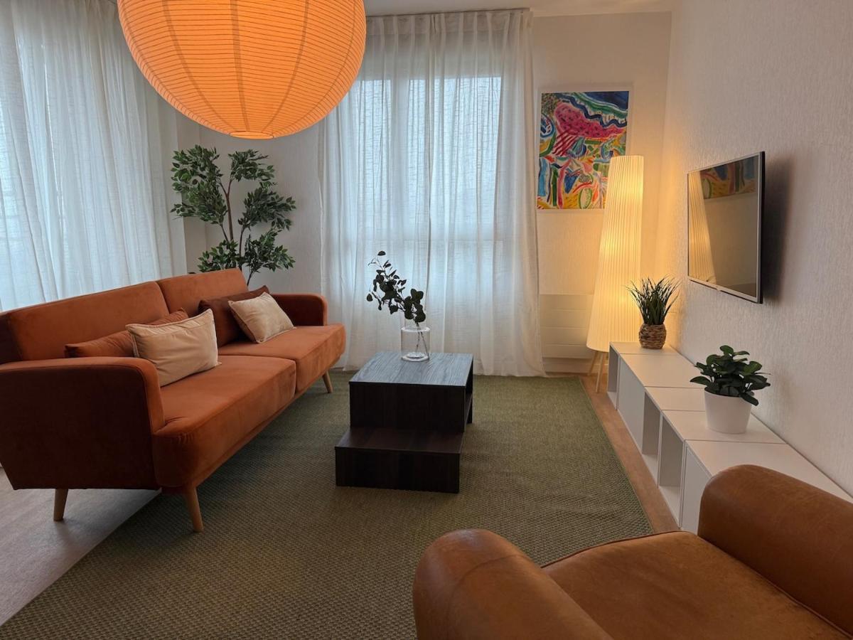 Grand T4 Lumineux Avec Balcon Traversant - 3 Chambres, Vue Degagee - Parking Privee - Metro 5 Min - Proche Centre Apartment *