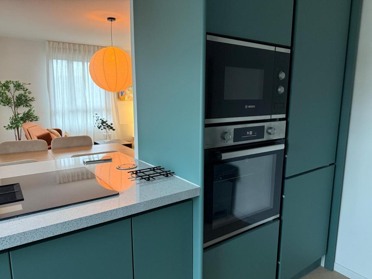 Grand T4 Lumineux Avec Balcon Traversant - 3 Chambres, Vue Degagee - Parking Privee - Metro 5 Min - Proche Centre