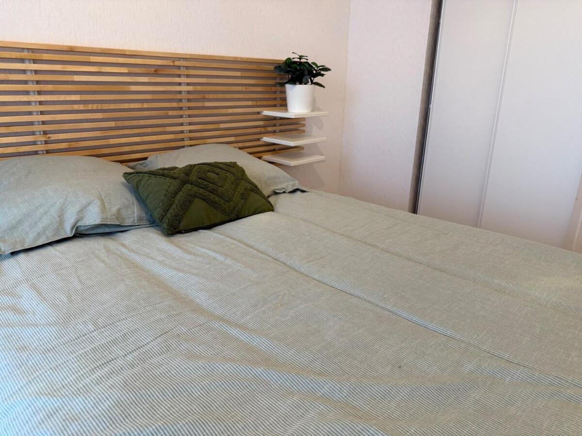 Apartment Grand T4 Lumineux Avec Balcon Traversant - 3 Chambres, Vue Degagee - Parking Privee - Metro 5 Min - Proche Centre