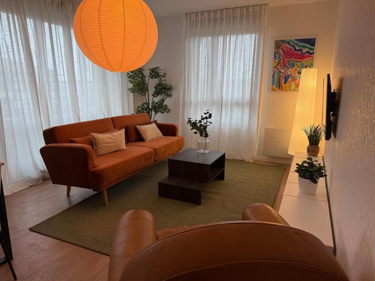 Grand T4 Lumineux Avec Balcon Traversant - 3 Chambres, Vue Degagee - Parking Privee - Metro 5 Min - Proche Centre Apartment