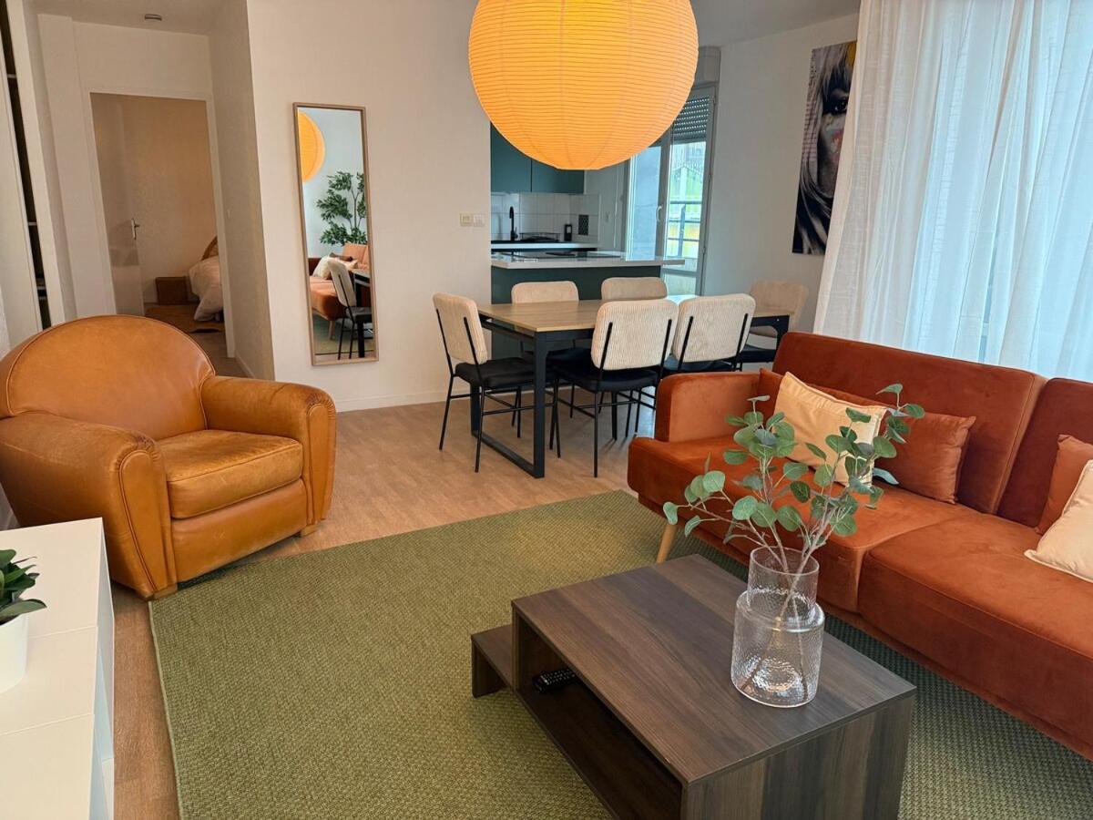 Apartment Grand T4 Lumineux Avec Balcon Traversant - 3 Chambres, Vue Degagee - Parking Privee - Metro 5 Min - Proche Centre *