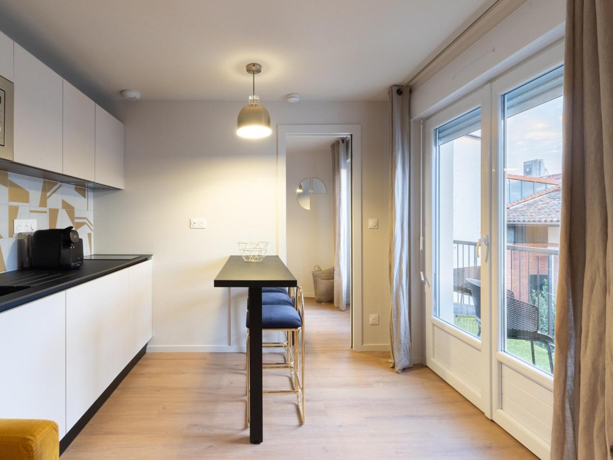 Le Sunny - 2 4p - Proche Gare Apartment *