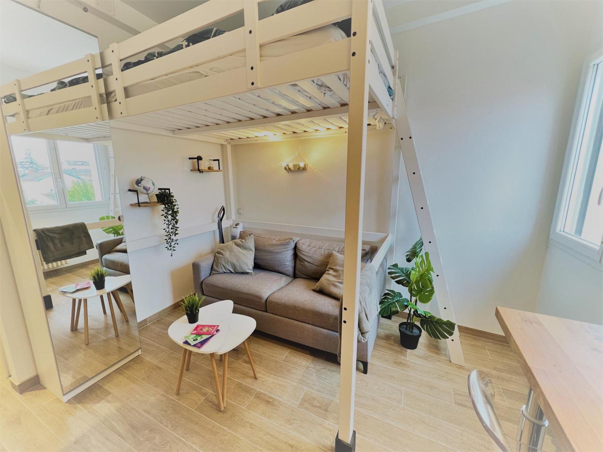 - Tramway & Zenith Toulouse