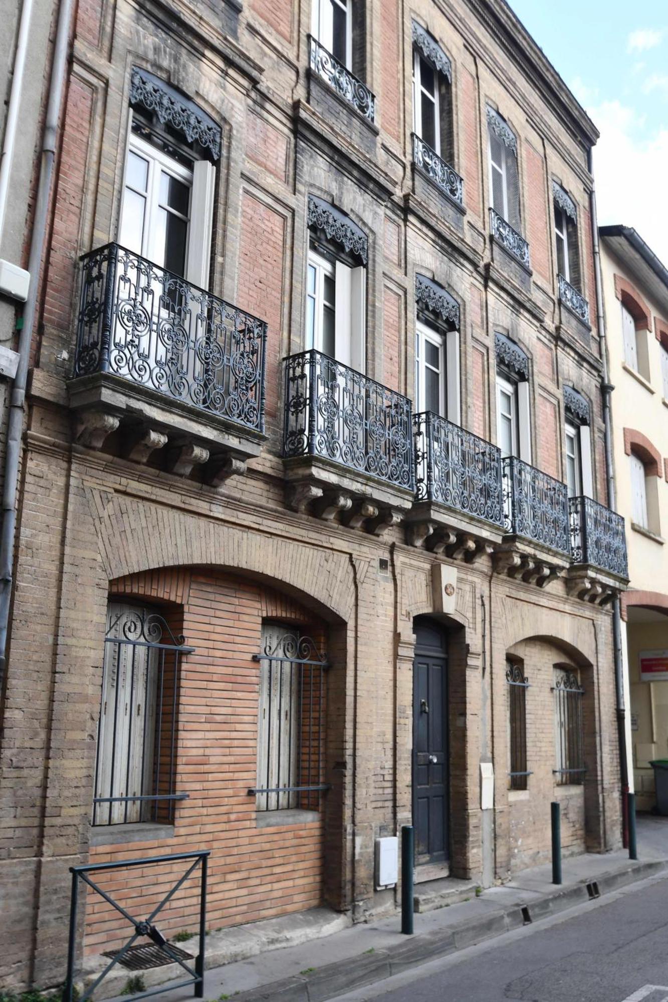 Elegant Toulousain - - Metro - Standing Toulouse