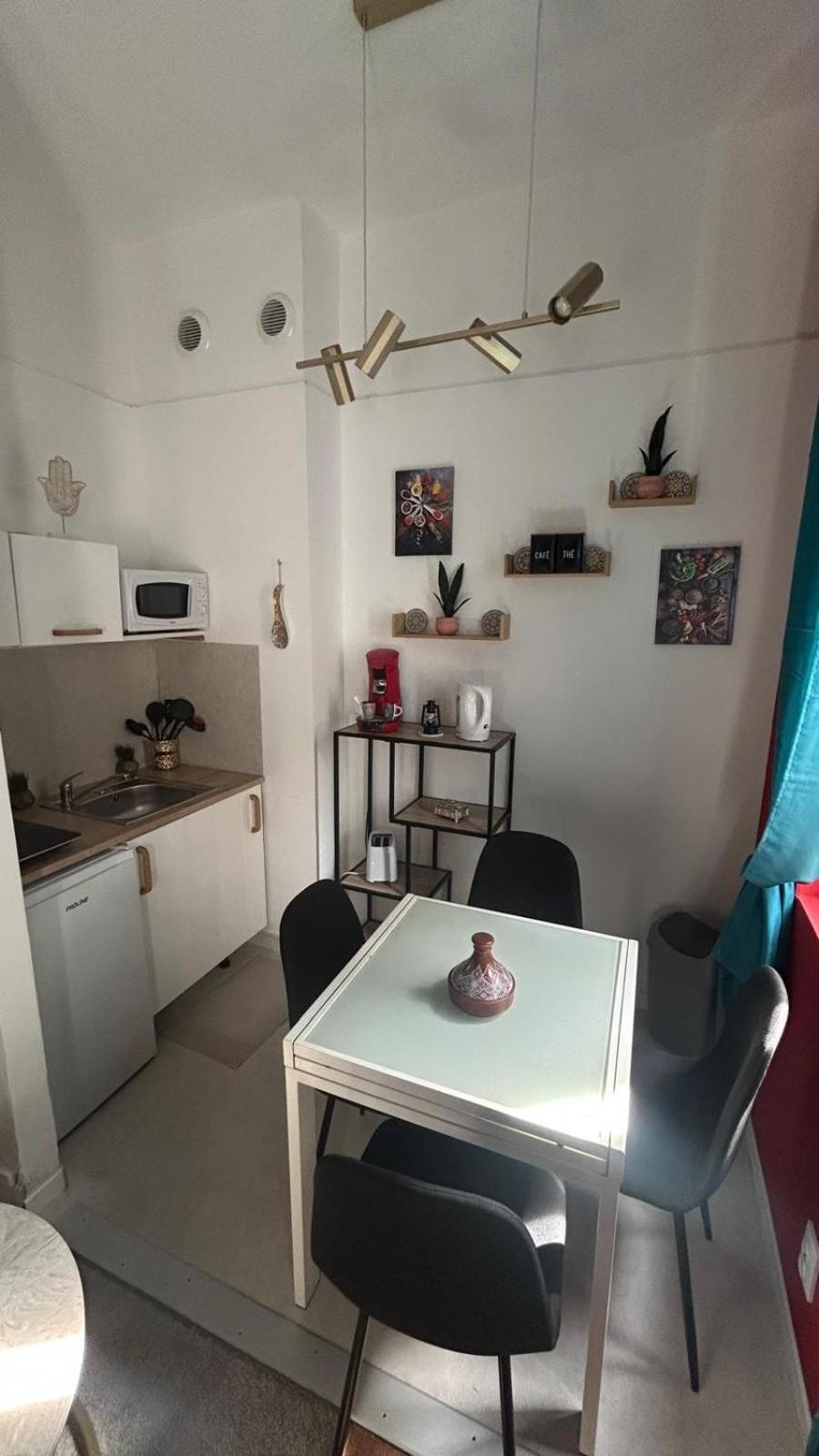 Marrakech Comes To Apartment