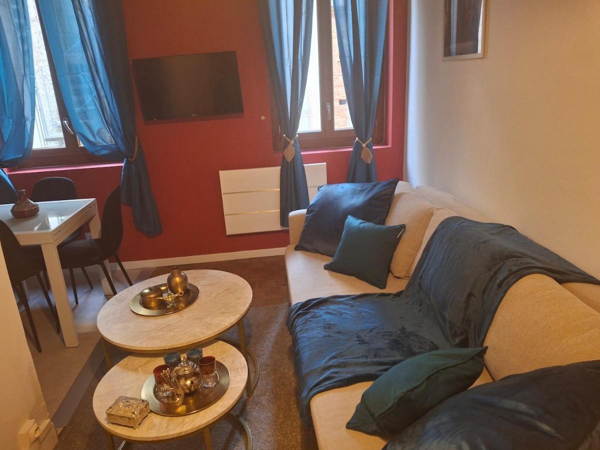 Marrakech Comes To Appartement *