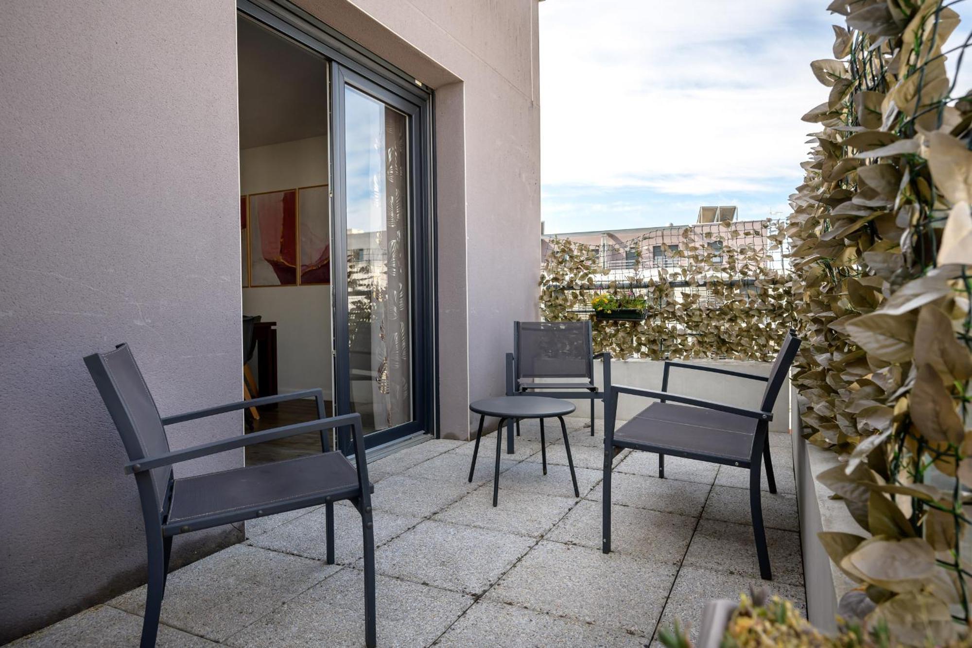 Appartement L Antre Ensoleillee Du Minotaure, Parking *