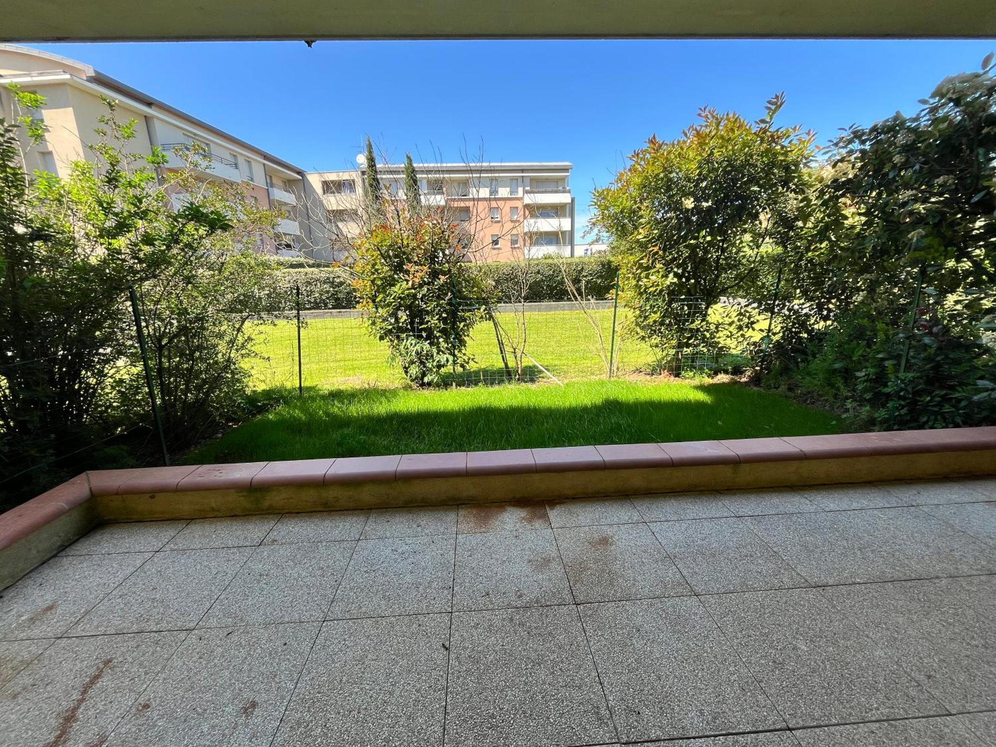 T2 Avec Jardinet A Aucamville, * Toulouse