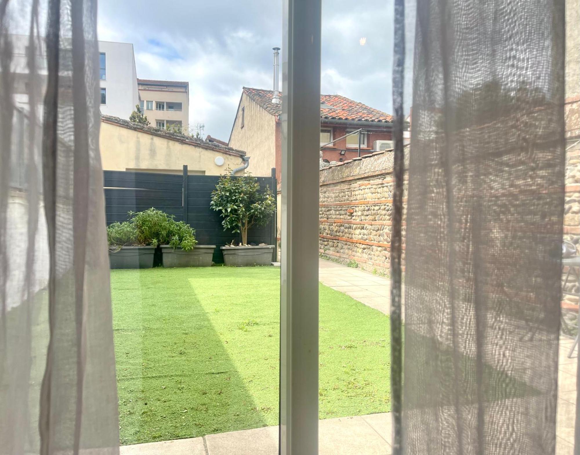 Apartment Jolie Chartreuse Avec Jardin Prive Toulouse