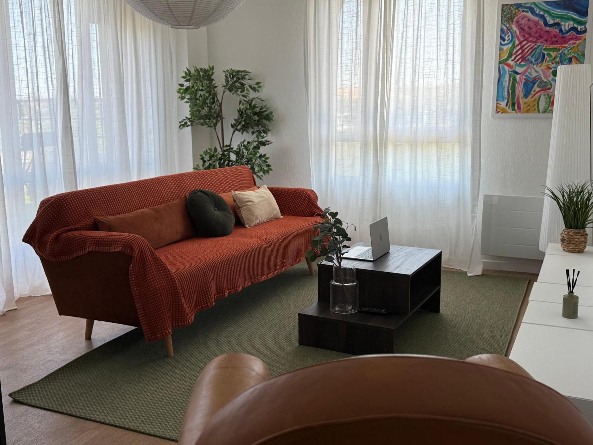 Grand T4 Lumineux Avec Balcon Traversant - 3 Chambres, Vue Degagee - Parking Privee - Metro 5 Min - Proche Centre Apartment Toulouse