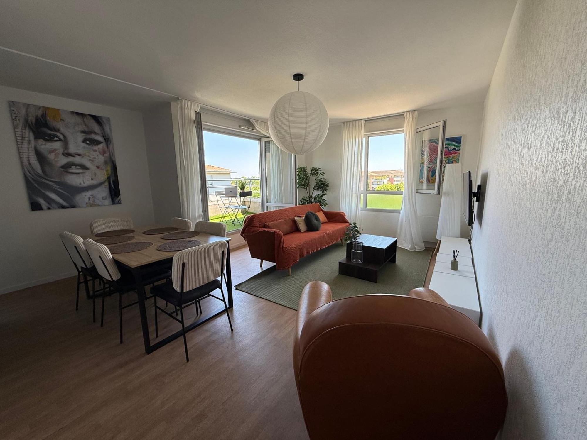 Grand T4 Lumineux Avec Balcon Traversant - 3 Chambres, Vue Degagee - Parking Privee - Metro 5 Min - Proche Centre Apartment Toulouse