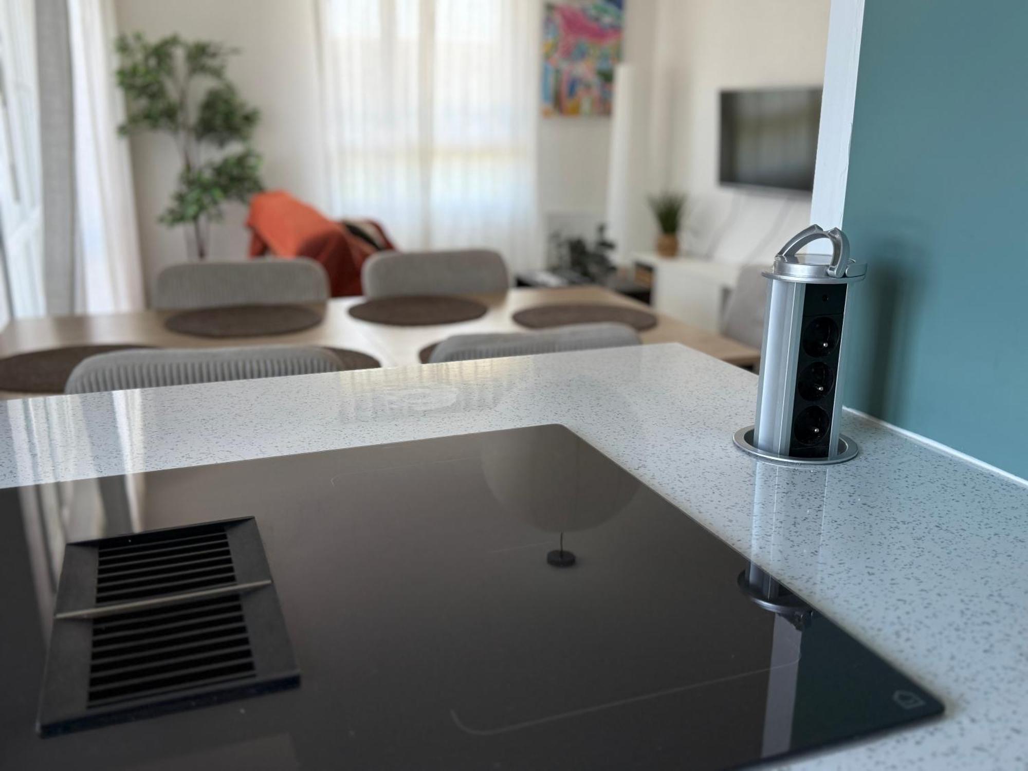 Apartment Grand T4 Lumineux Avec Balcon Traversant - 3 Chambres, Vue Degagee - Parking Privee - Metro 5 Min - Proche Centre Toulouse