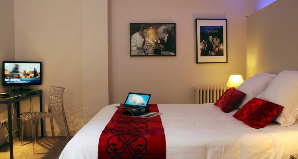 Hotel Des Arts 3*