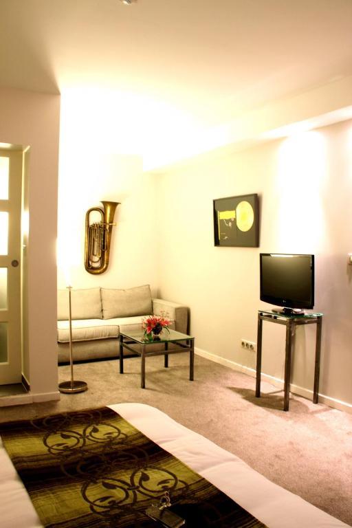 Hotel Des Arts 3*